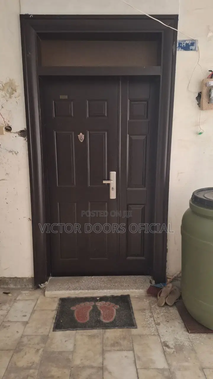 Victor Door