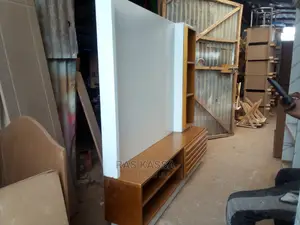 ወብ ቲቪ ስታንድ ከ32እሰከ 55 ኢንች የሚይዝ