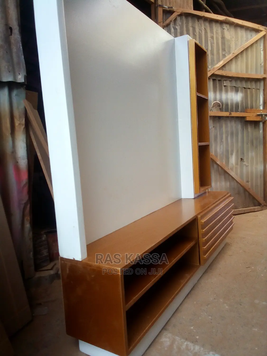 ወብ ቲቪ ስታንድ ከ32እሰከ 55 ኢንች የሚይዝ