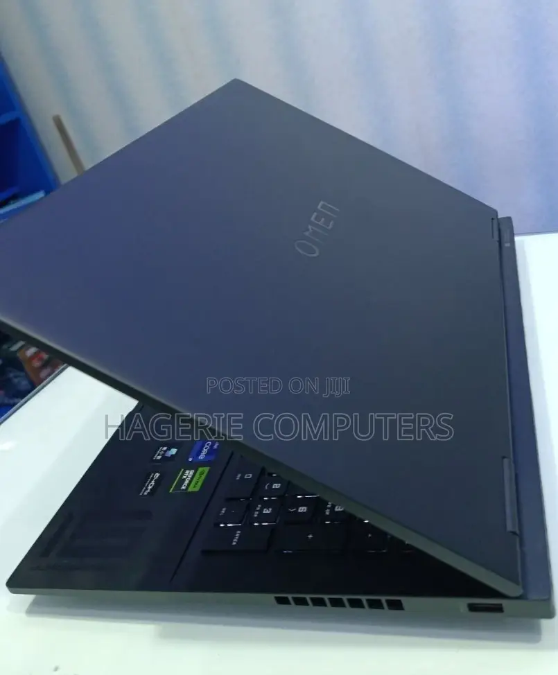 New Laptop HP Omen 17 16GB Intel Core I9 SSD 1T