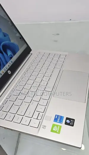 New Laptop HP Pavilion DM1 16GB Intel Core I5 SSD 512GB