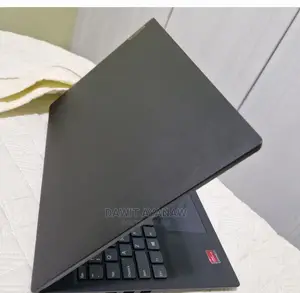 New Laptop Lenovo 8GB AMD Ryzen 3 SSD 512GB