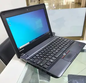 Laptop Lenovo ThinkPad Yoga 4GB AMD A4 HDD 500GB