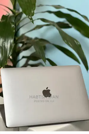 Photo - New Laptop Apple MacBook 2018 8GB Intel Core I5 SSD 256GB