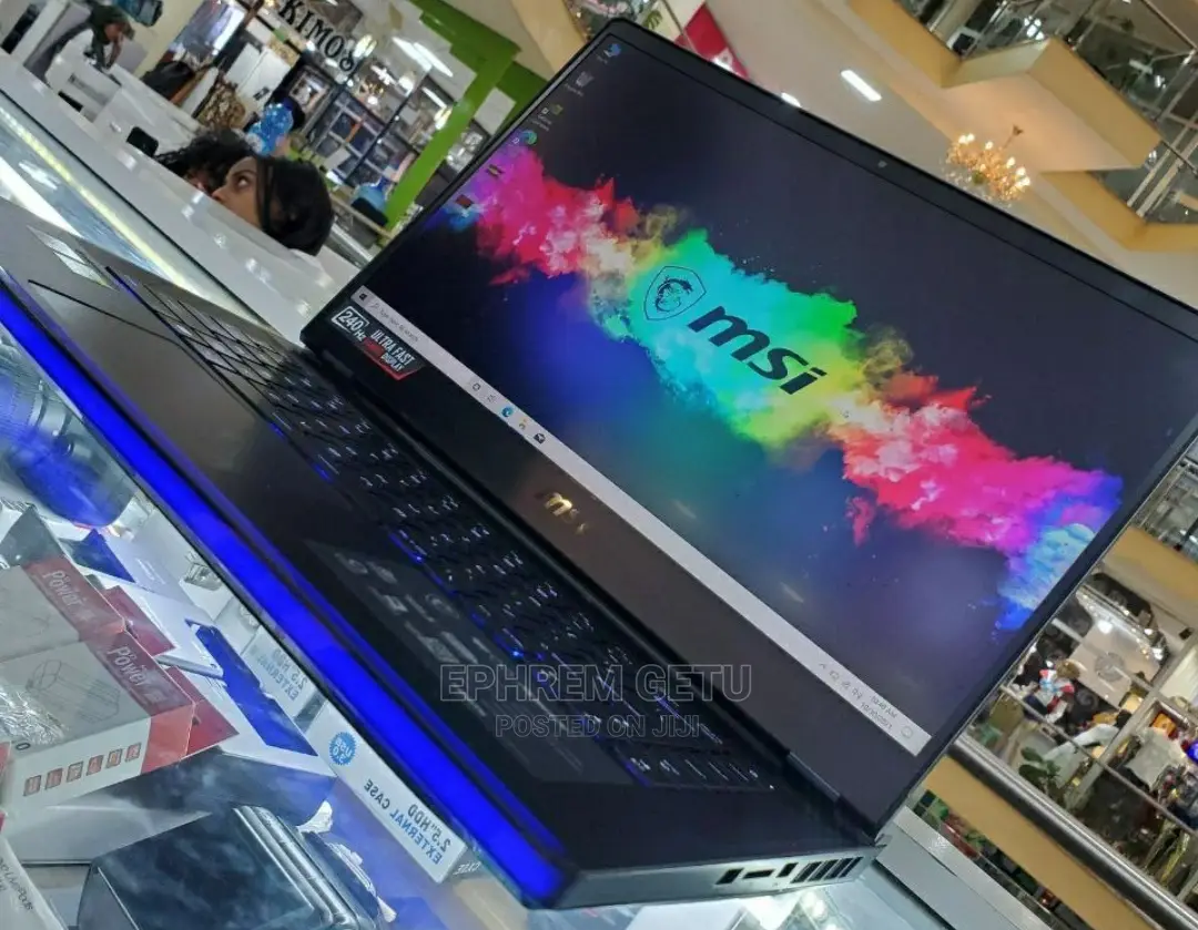 New Laptop MSI GP75 Leopard 16GB Intel Core I7 SSD 1T