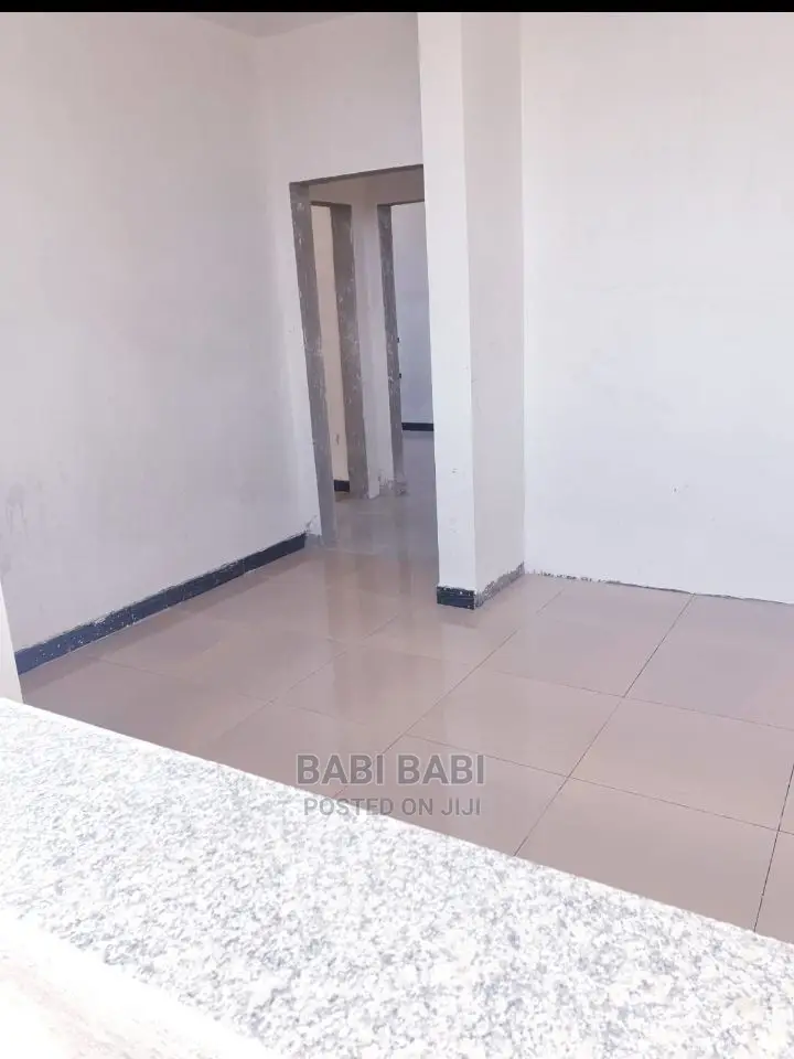 8bdrm House in Bsrate Gebreal, Nifas Silk-Lafto for sale