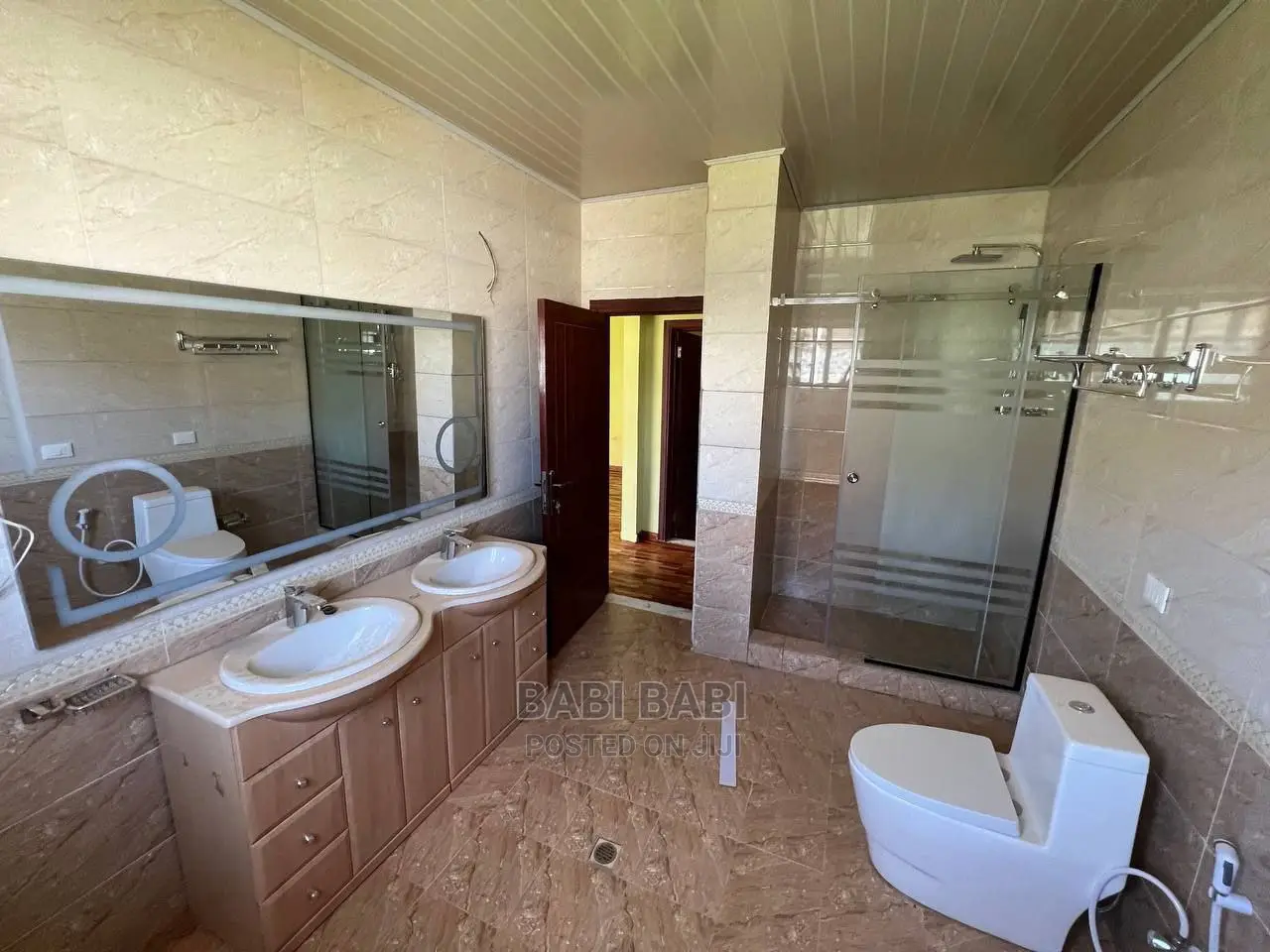 8bdrm House in Bsrate Gebreal, Nifas Silk-Lafto for sale