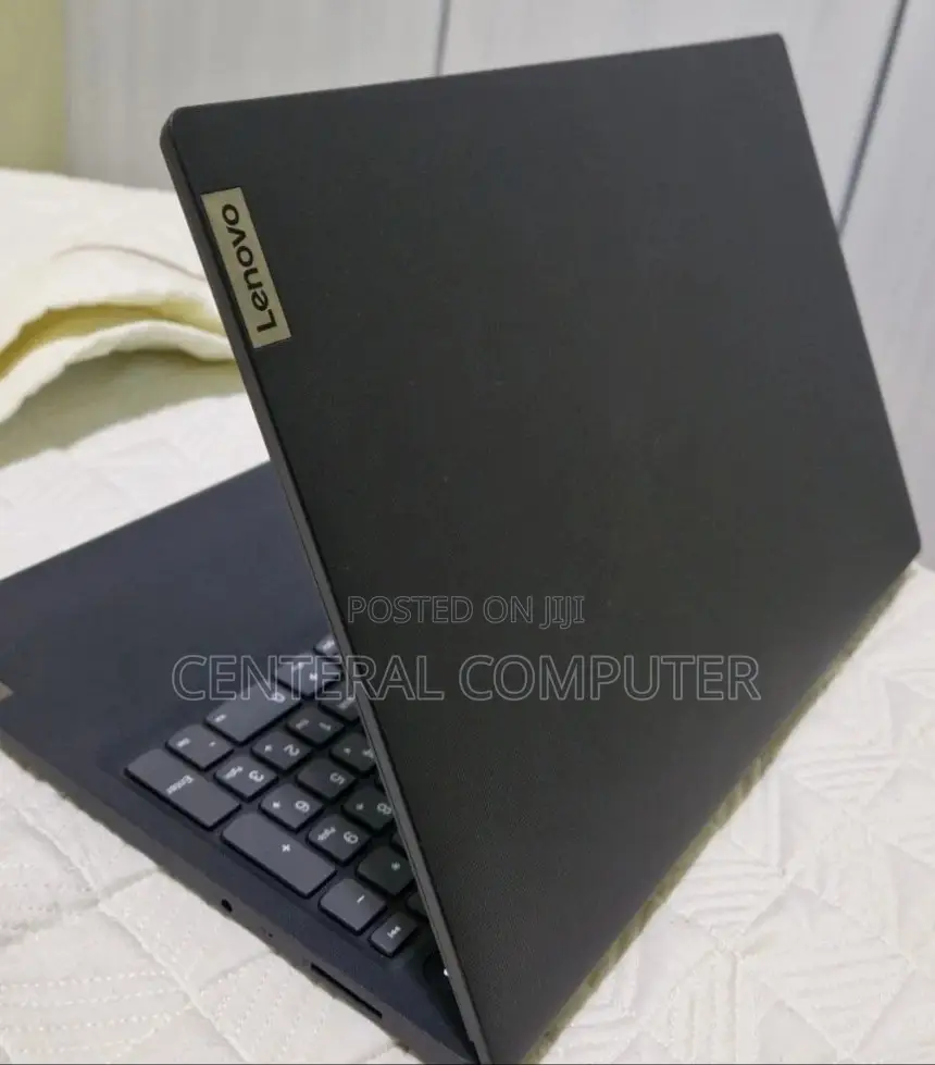 New Laptop Lenovo 8GB AMD Ryzen 3 SSD 256GB
