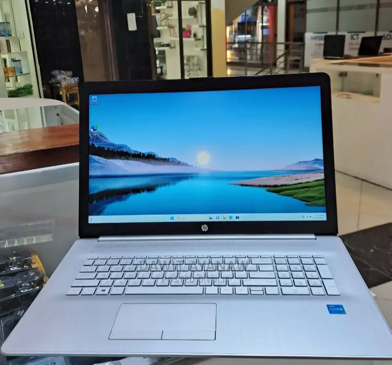 New Laptop HP 16GB Intel Core I3 SSD 512GB