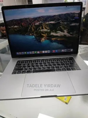 New Laptop Apple MacBook Pro 2017 16GB Intel Core I7 SSD 512GB