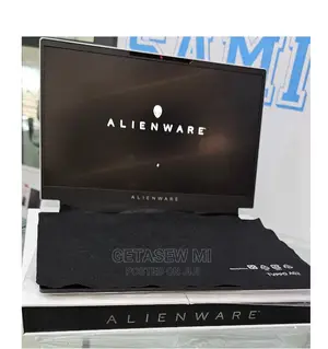 New Laptop Alienware M17x R2 16GB Intel Core I7 SSD 512GB