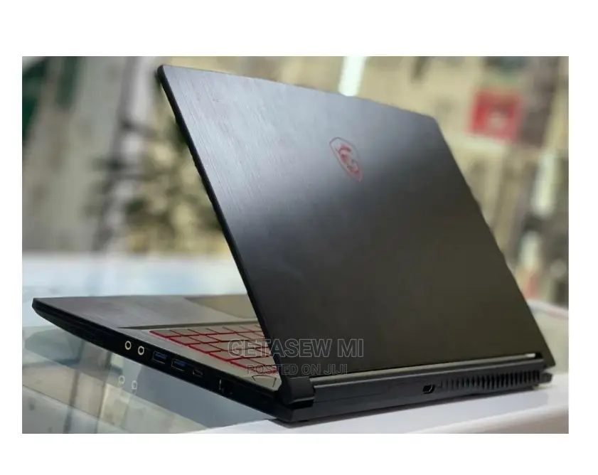 New Laptop MSI 8GB Intel Core I5 SSD 512GB
