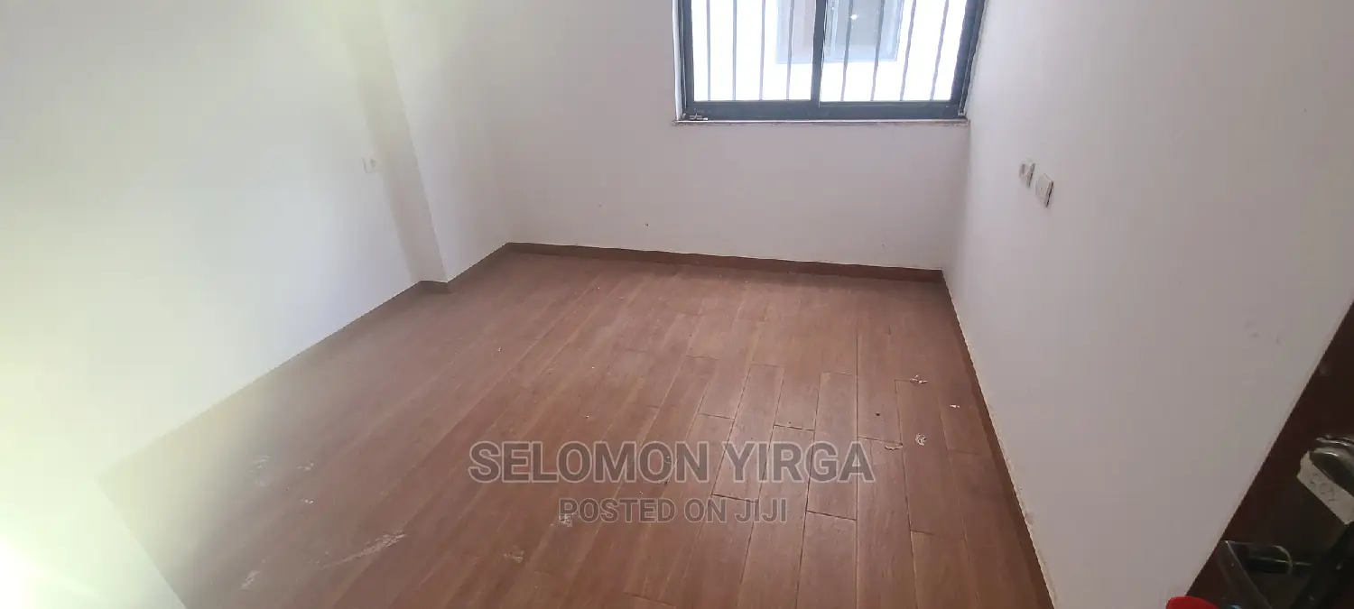 3bdrm Apartment in አድስ አበባ, Bole for sale