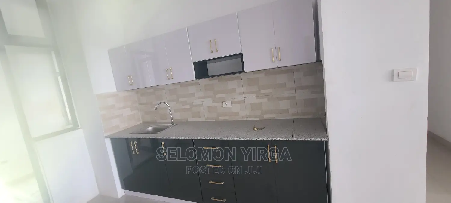 3bdrm Apartment in አድስ አበባ, Bole for sale