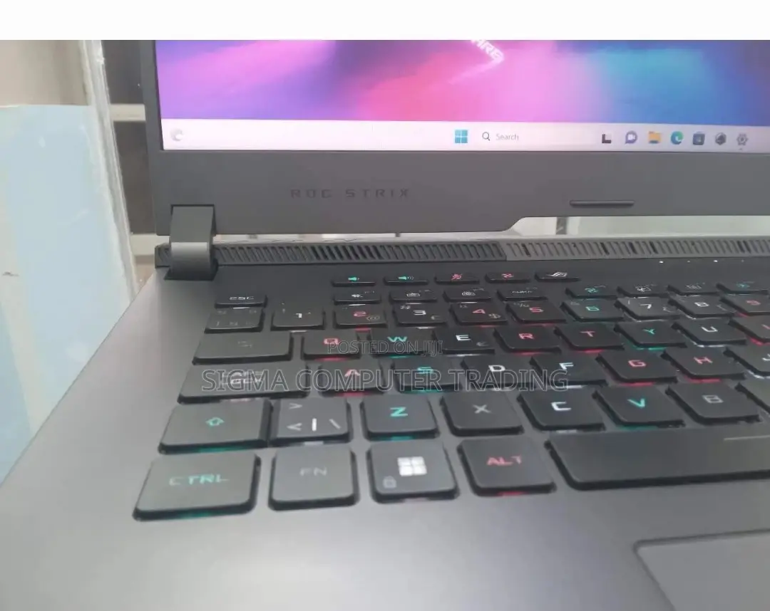 New Laptop Asus ROG Strix G15 16GB AMD Ryzen 7 SSD 1T