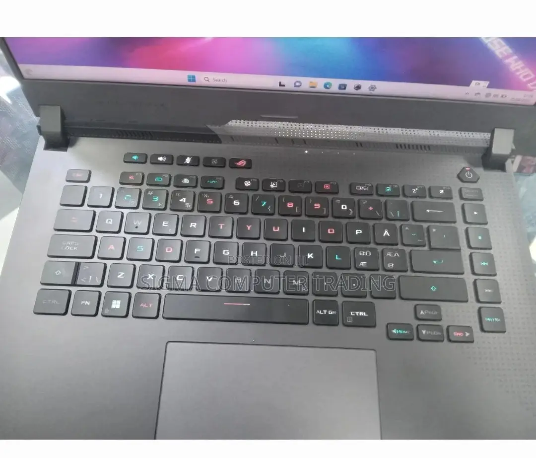 New Laptop Asus ROG Strix G15 16GB AMD Ryzen 7 SSD 1T