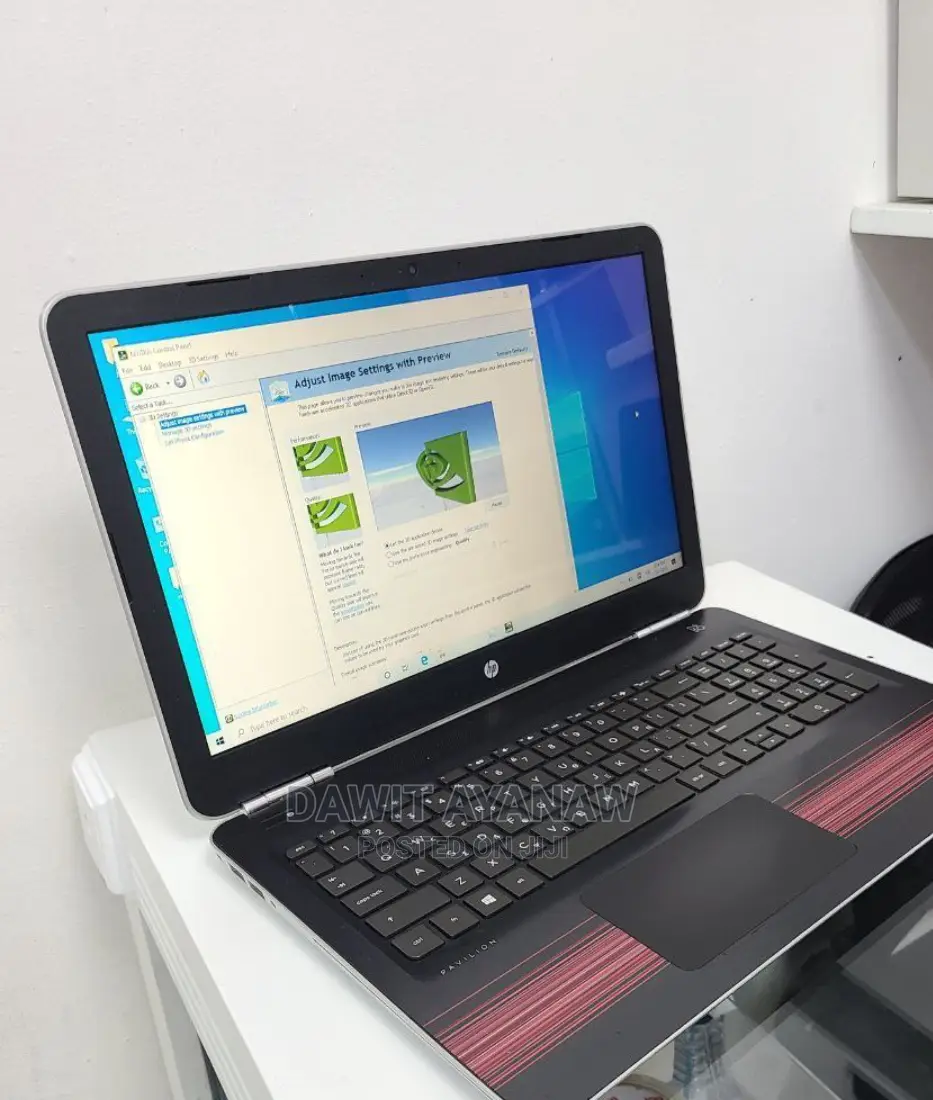 New Laptop HP 8GB Intel Core I7 SSD 1T