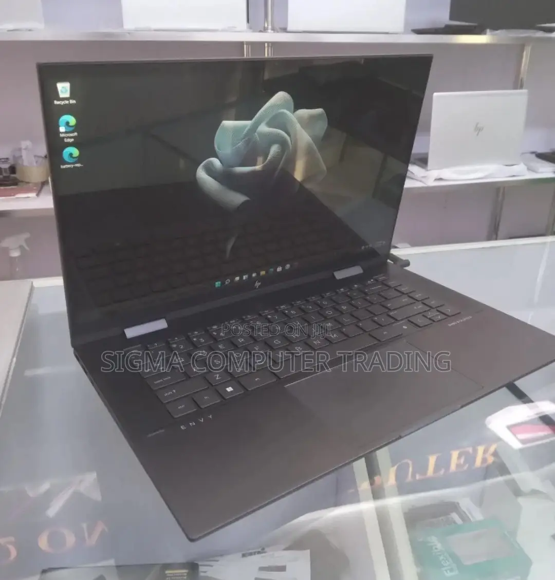 New Laptop HP Envy X360 16GB AMD Ryzen 7 SSD 512GB