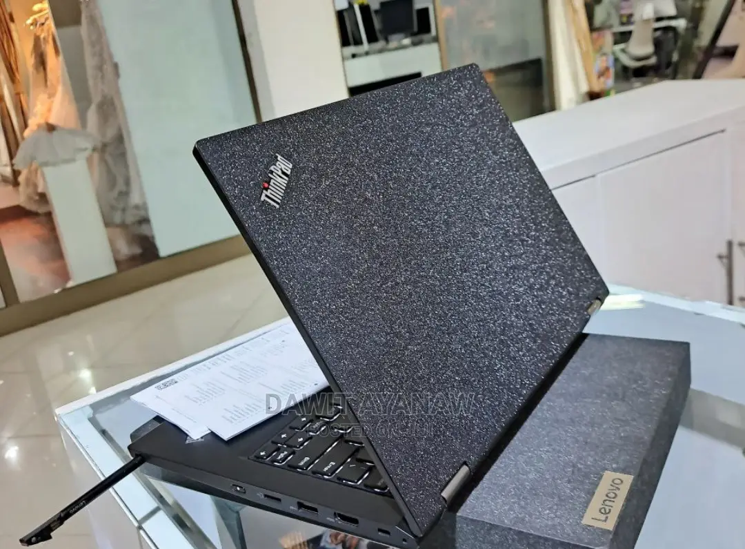 New Laptop Lenovo ThinkPad 13 16GB Intel Core I7 SSD 512GB