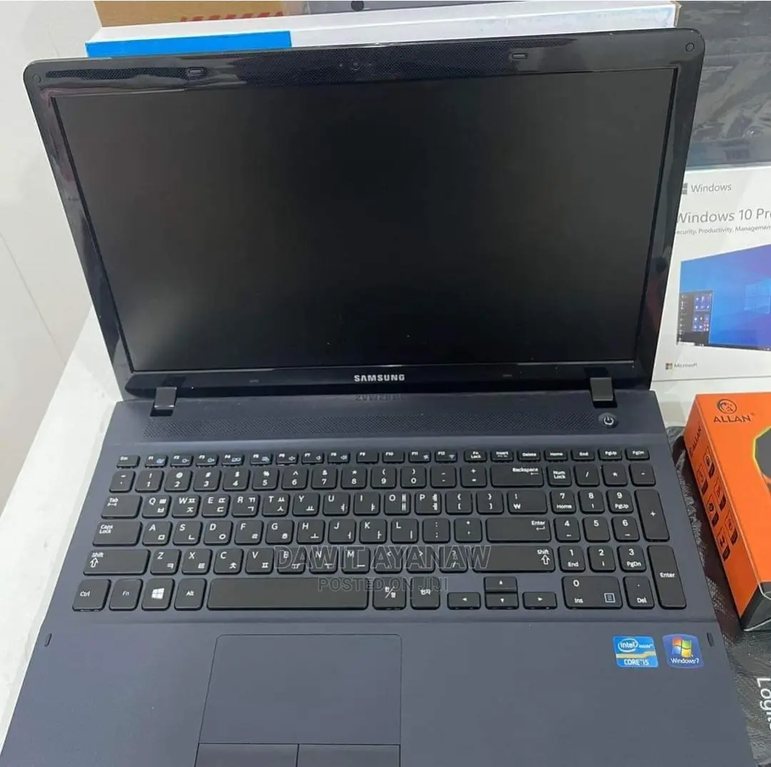New Laptop Samsung 4GB Intel Core I5 HDD 500GB