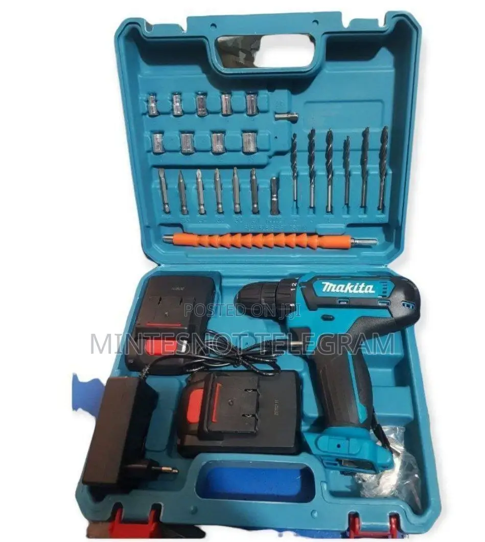 Makita Chargable Drill With Accessories