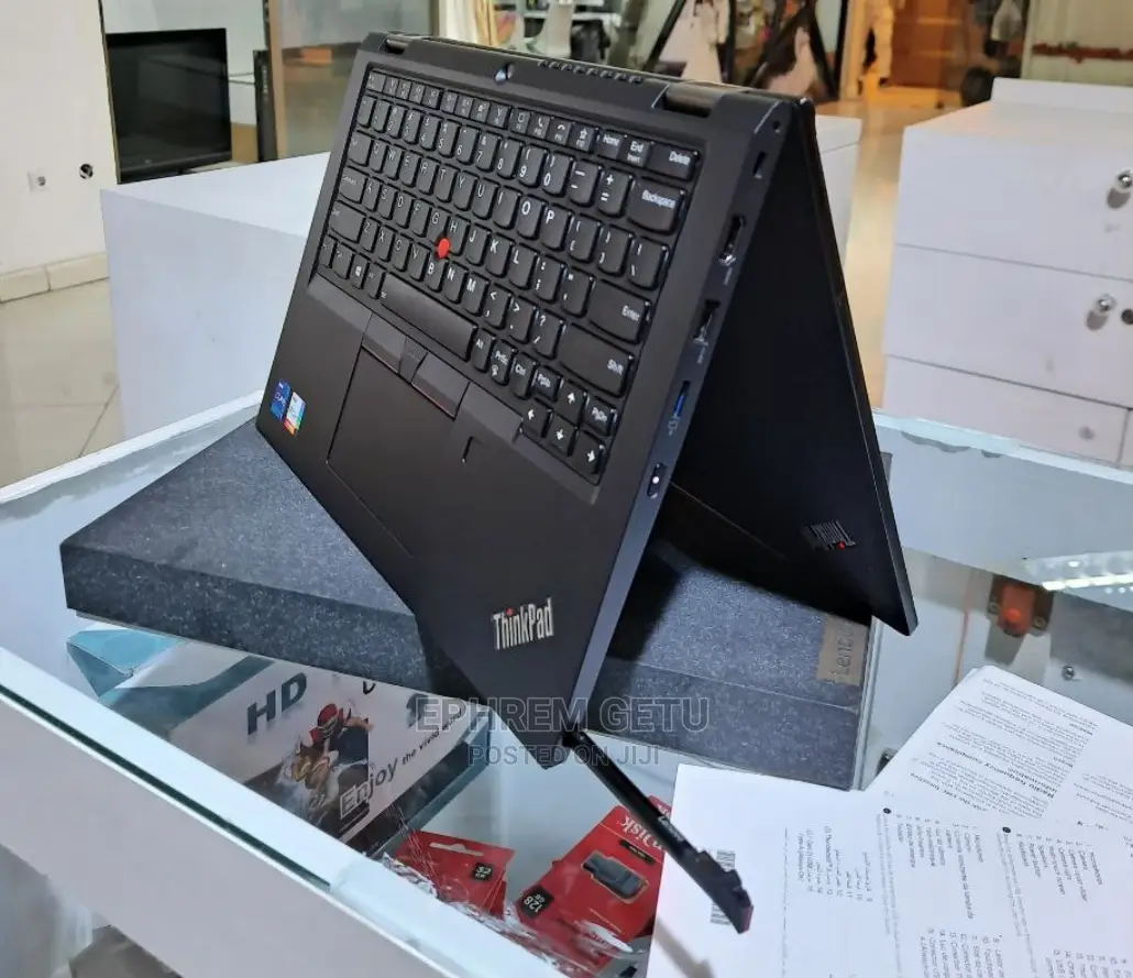 New Laptop Lenovo ThinkPad Yoga 16GB Intel Core I7 SSD 512GB