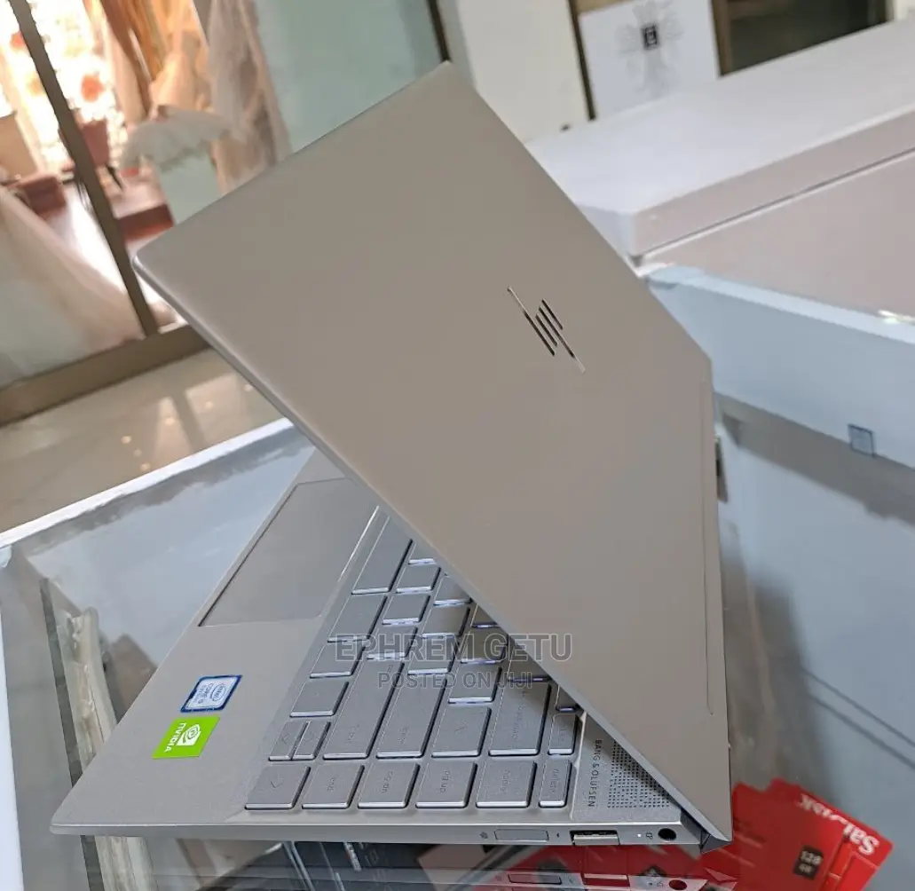 New Laptop HP Envy 14 8GB Intel Core I5 SSD 512GB