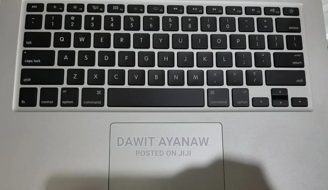 New Laptop Apple MacBook Air 2012 8GB Intel Core I5 SSD 128GB