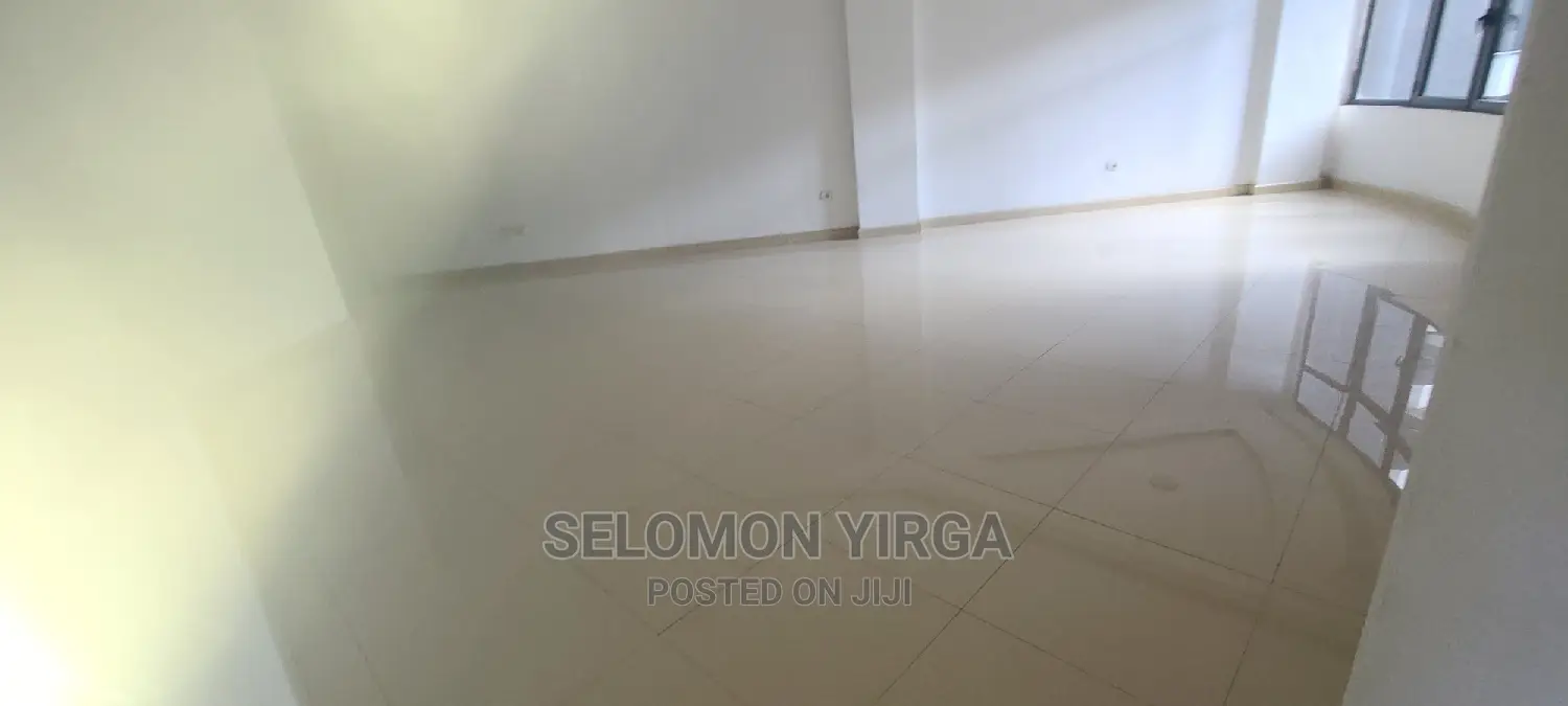 3bdrm Apartment in አድስ አበባ, Bole for sale