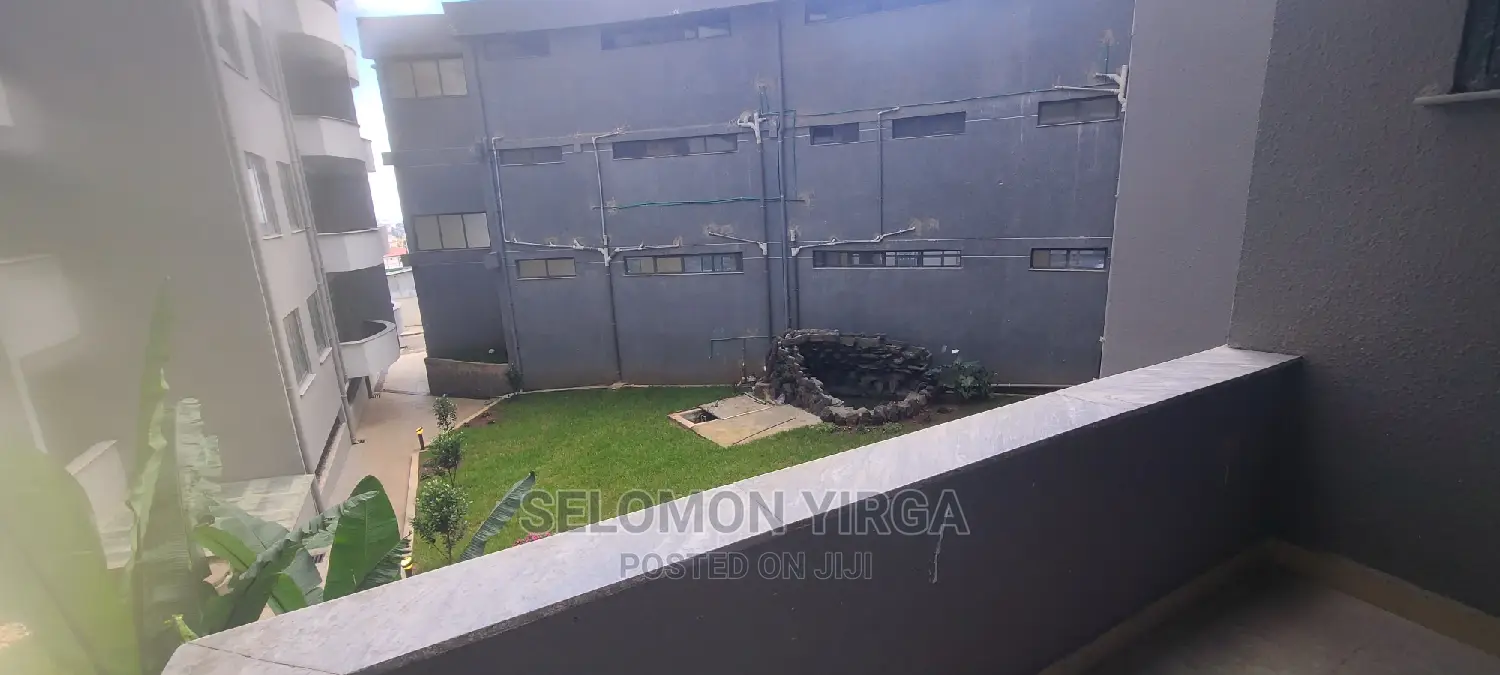 3bdrm Apartment in አድስ አበባ, Bole for sale