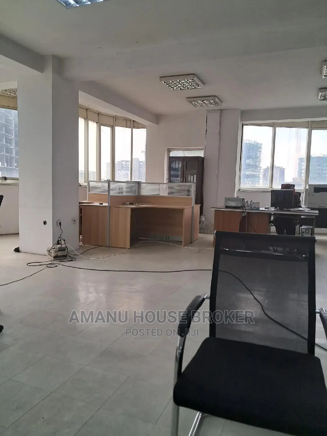 Urgent for Rent Office 550sqm,90sqm,345sqm