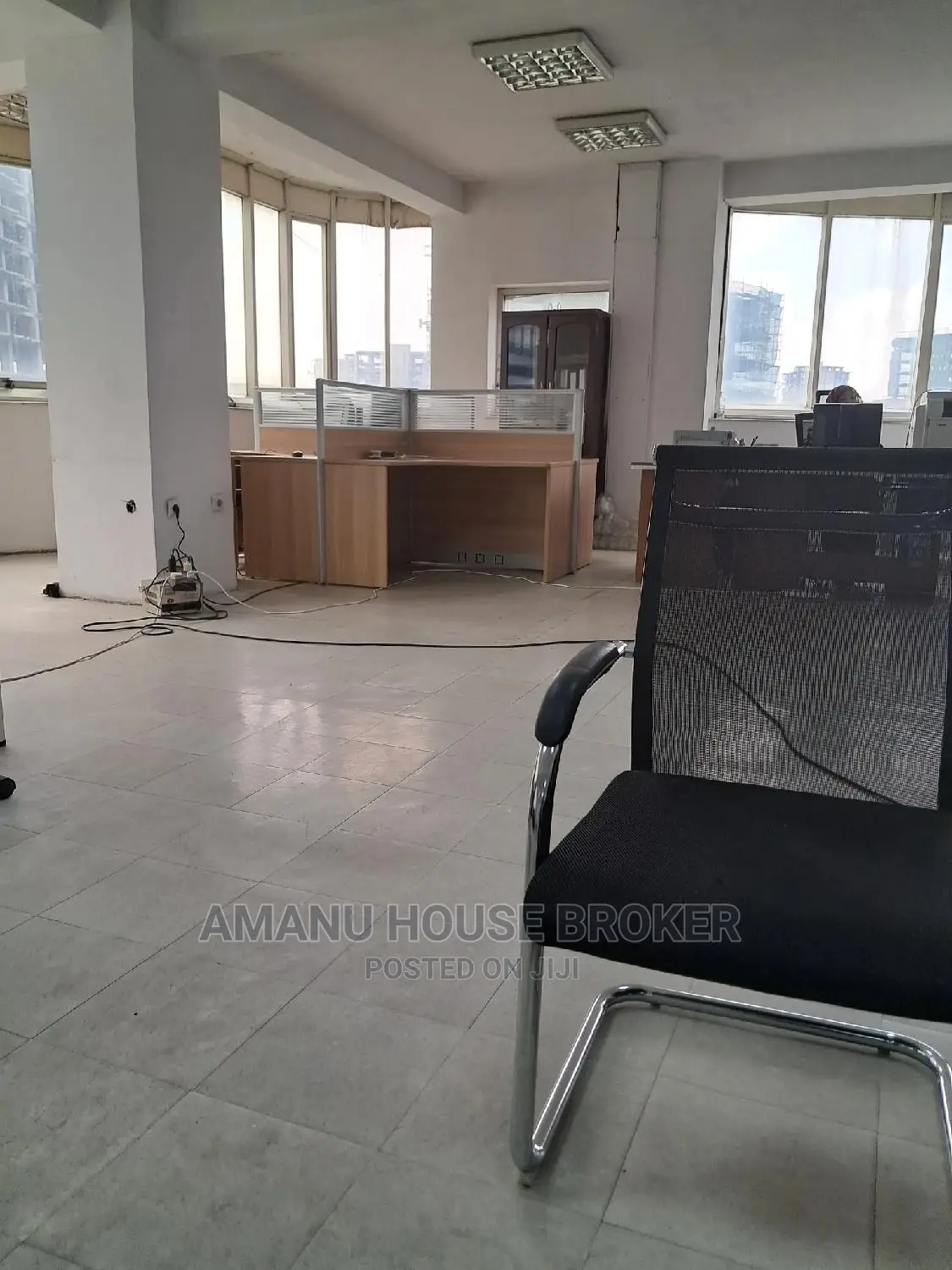 Urgent for Rent Office 550sqm,90sqm,345sqm