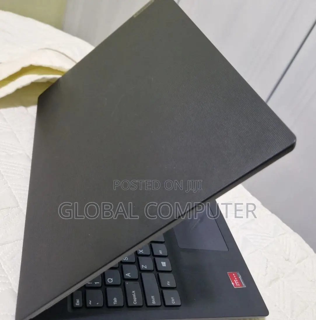 New Laptop Lenovo ThinkPad Yoga 8GB AMD Ryzen 3 HDD 1T
