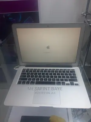 New Laptop Apple MacBook Air 8GB Intel Core I7 SSD 256GB