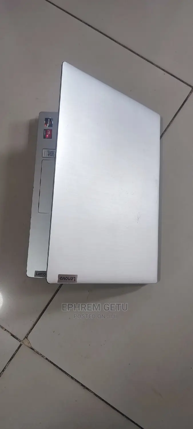 New Laptop Lenovo Ideapad 3 8GB AMD Ryzen 3 SSD 512GB