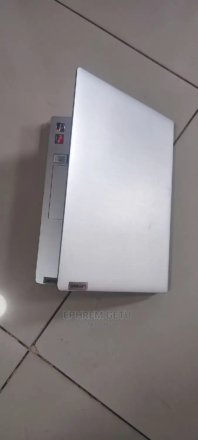 New Laptop Lenovo Ideapad 3 8GB AMD Ryzen 3 SSD 512GB