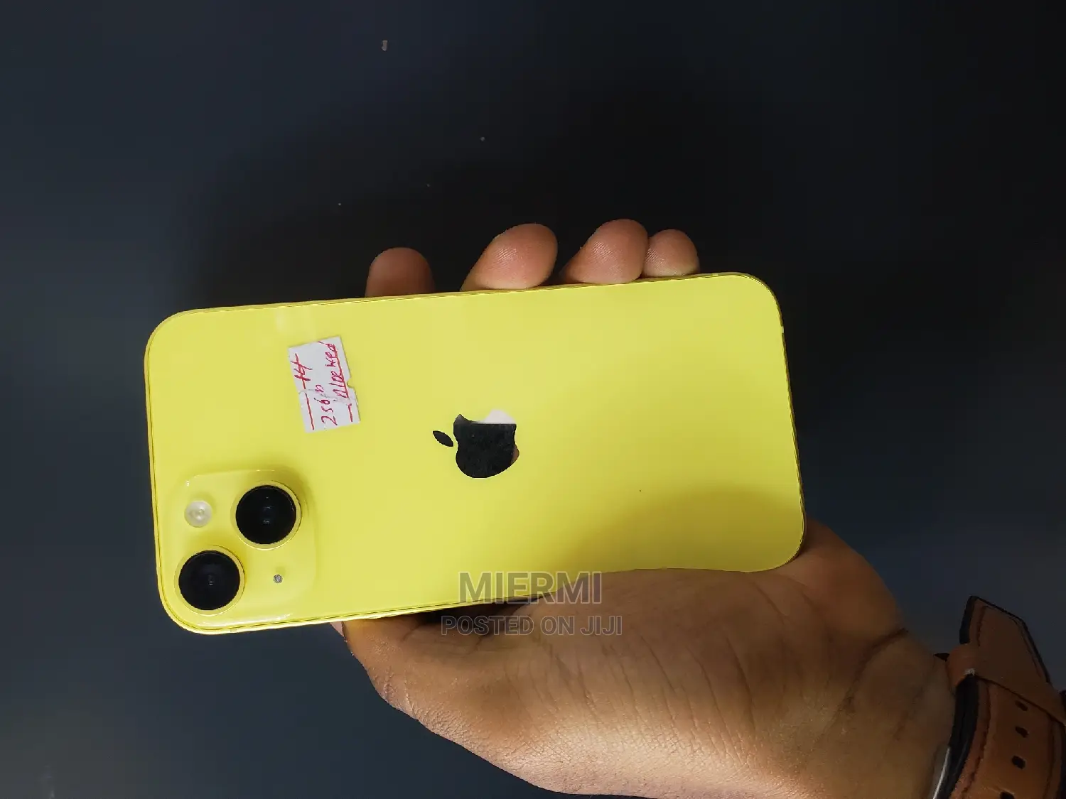 New Apple iPhone 14 256 GB Yellow