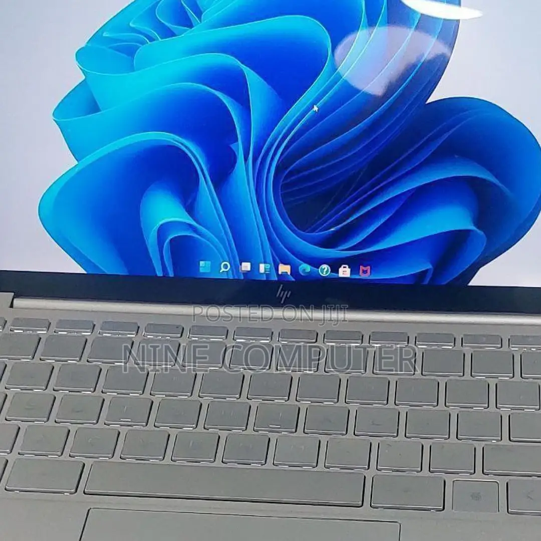 New Laptop HP Envy 13 8GB Intel Core I7 SSD 512GB