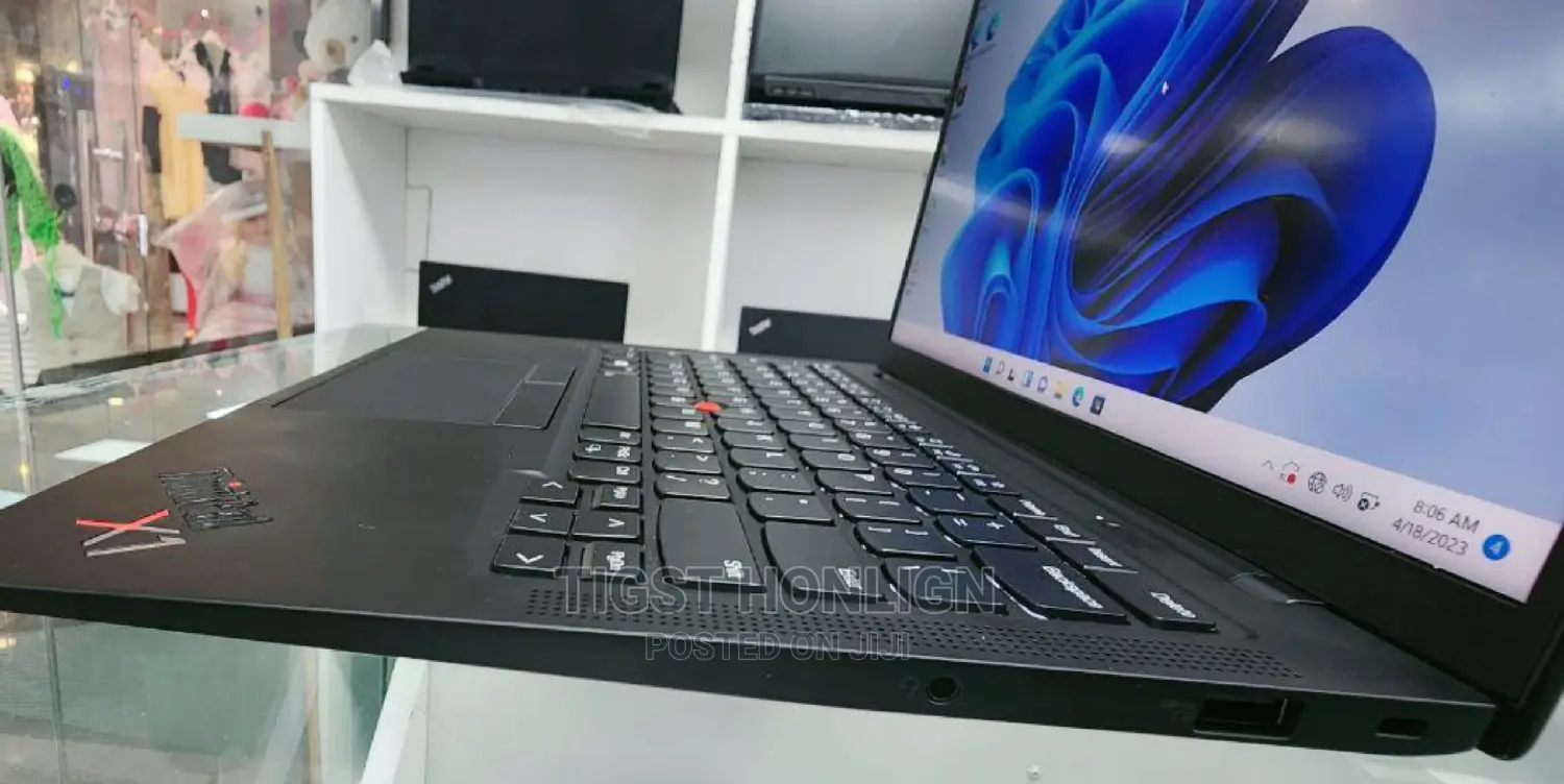 New Laptop Lenovo ThinkPad X1 Carbon 16GB Intel Core I7 SSD 512GB