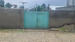 3bdrm House in Addis Abeba, Yeka for rent