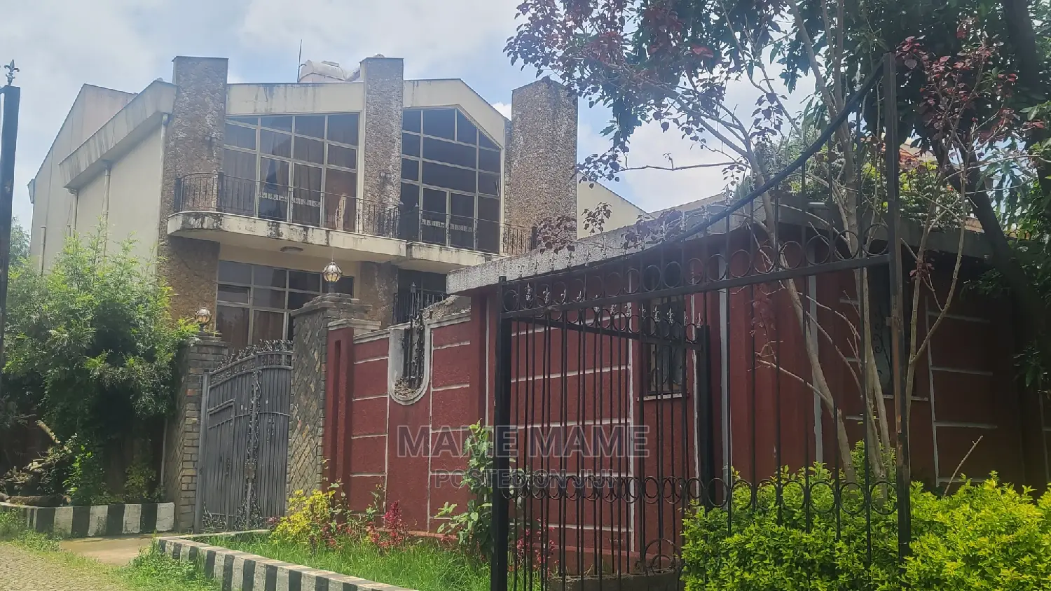 6bdrm House in Addis Abeba, Yeka for sale