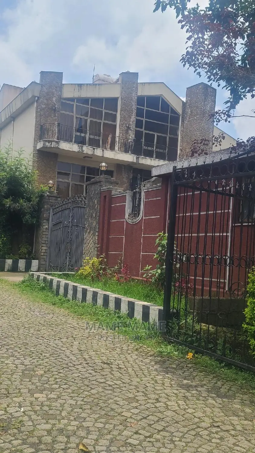 6bdrm House in Addis Abeba, Yeka for sale