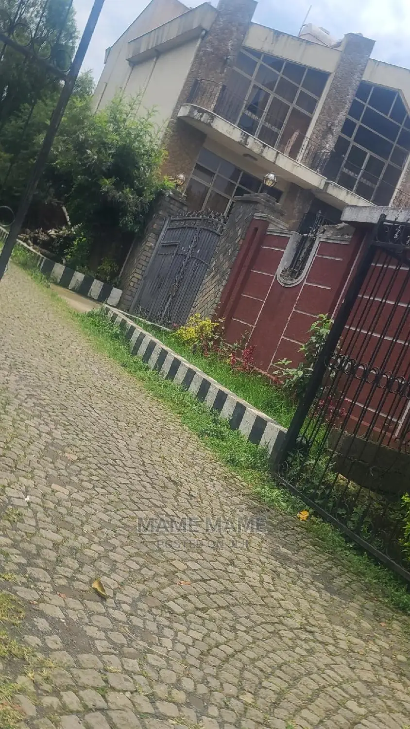 6bdrm House in Addis Abeba, Yeka for sale