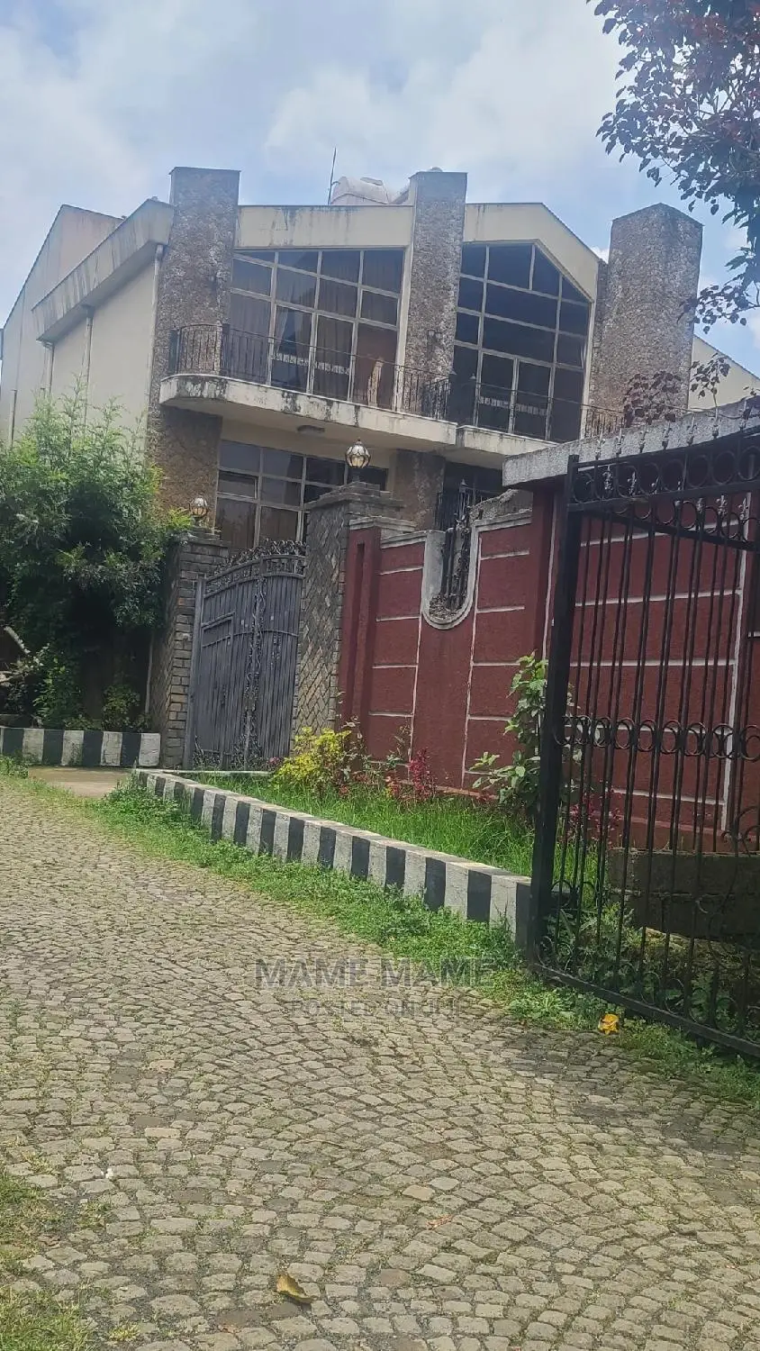 6bdrm House in Addis Abeba, Yeka for sale