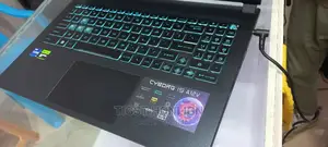 New Laptop MSI GF63 8GB Intel Core I7 SSD 512GB