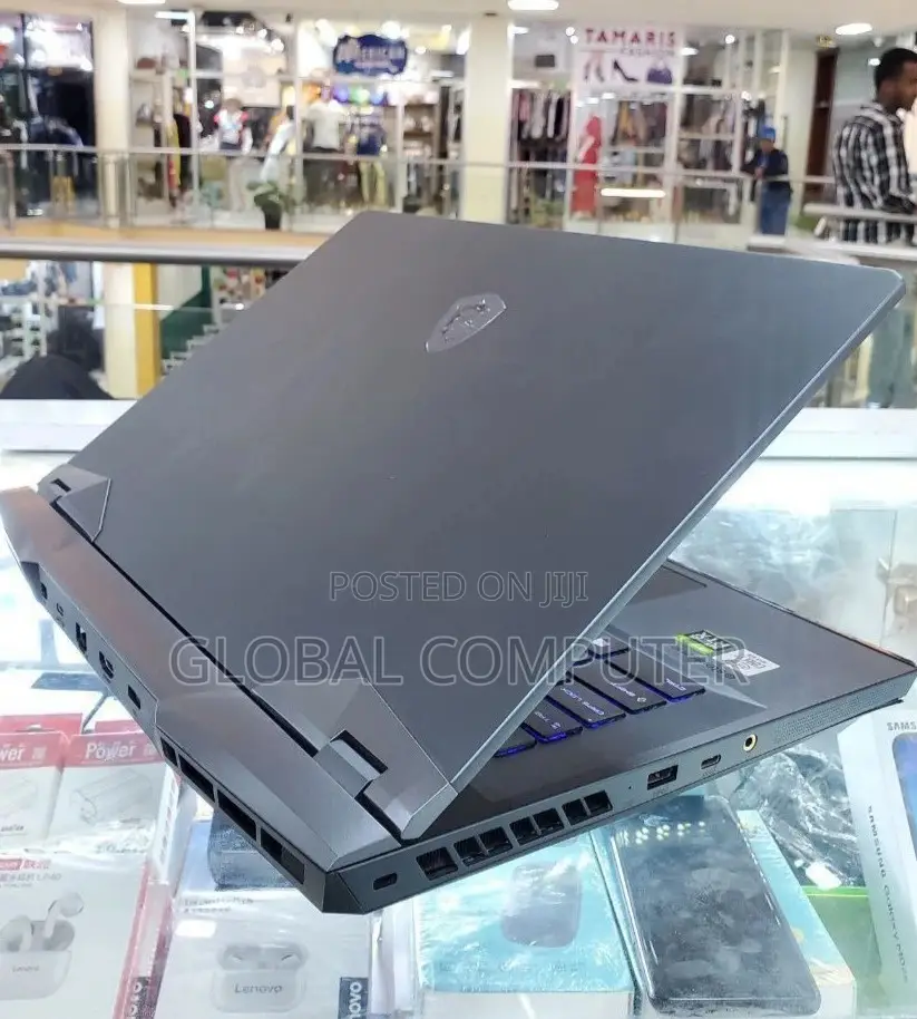 New Laptop MSI Katana GF66 16GB Intel Core i7 SSD 1T