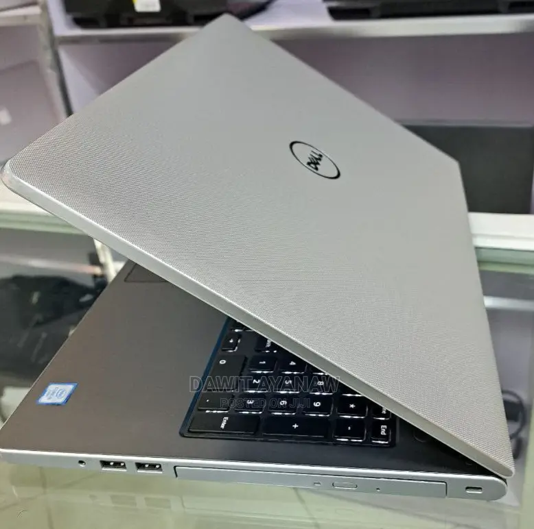 New Laptop Dell Inspiron 5559 12GB Intel Core I5 HDD 1T