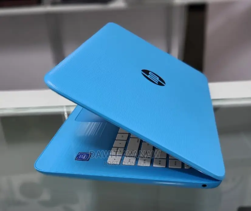 New Laptop HP Stream Notebook 4GB Intel Pentium SSD 32GB
