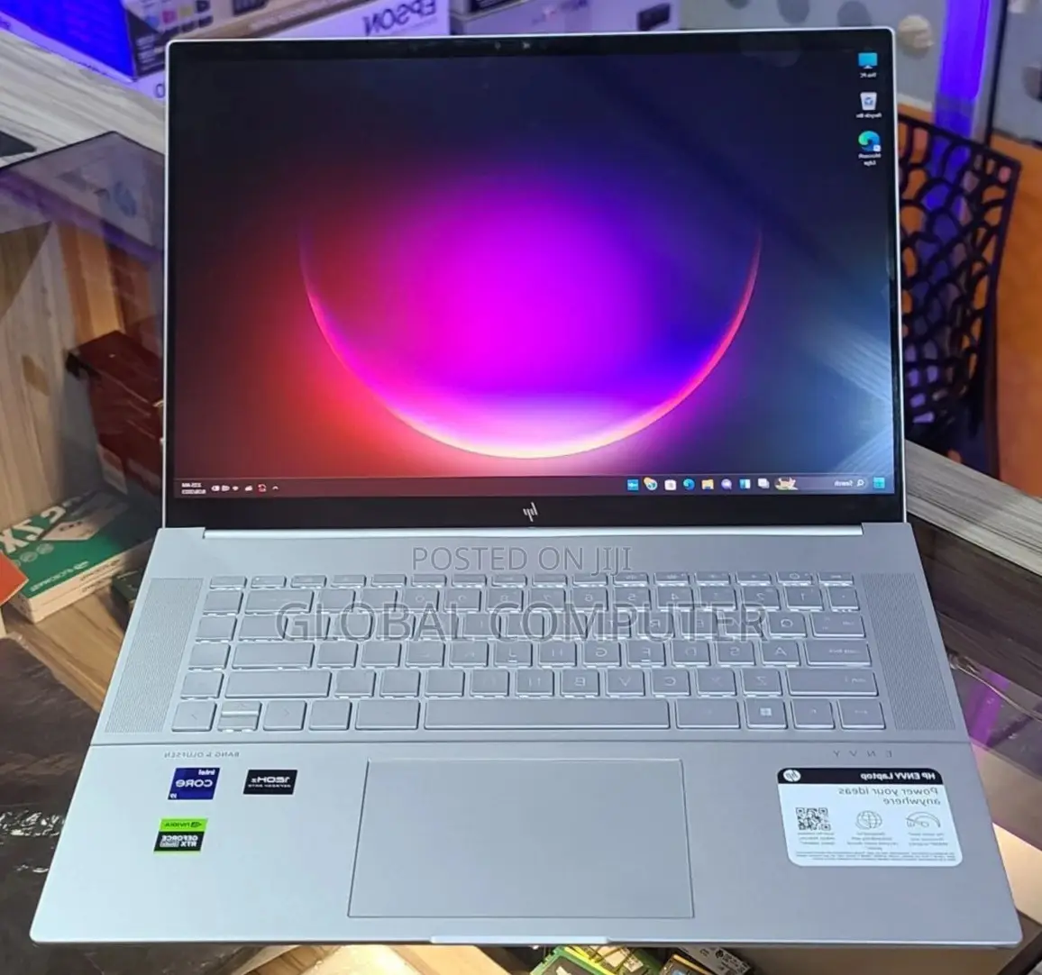 New Laptop HP Envy 17-3000 32GB Intel Core I9 SSD 2T