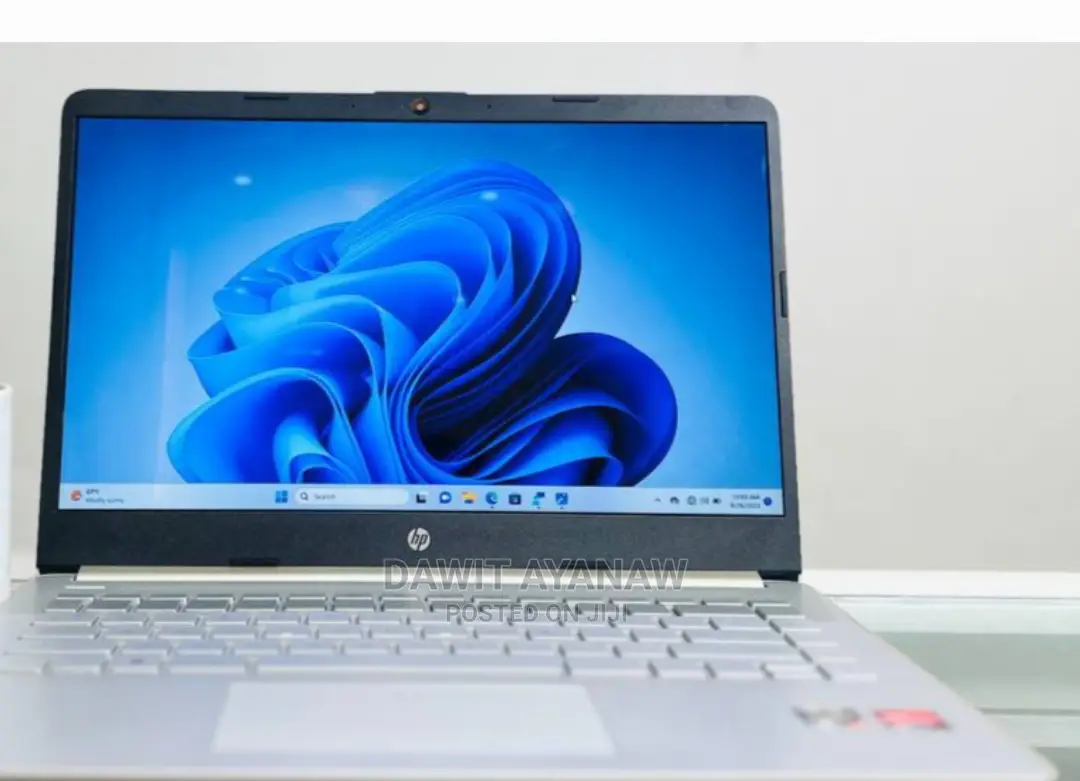 New Laptop HP Stream Notebook 8GB AMD Ryzen 3 SSD 256GB